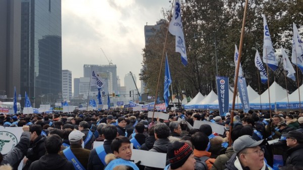 b965325e3dd5e39daaa4da896e41d195_1512910