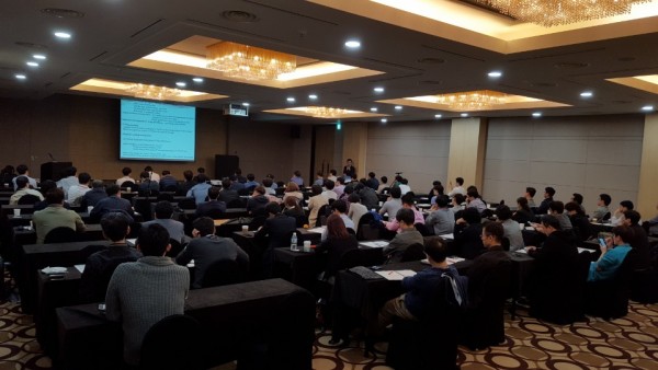 f990745e23bb1a443a443eef8be5c1ed_1526192