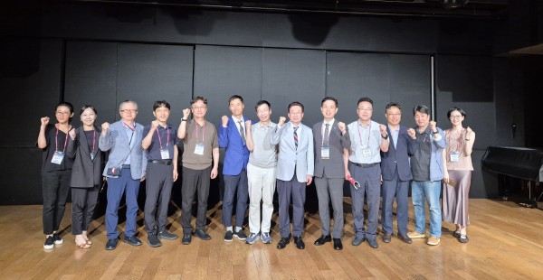 d30b10a7120a6125eed5990fe4300a42_1752934