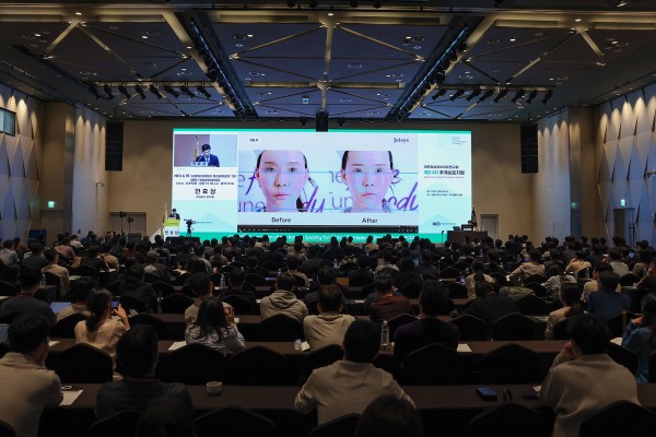 d2eaf7d3087b9861b1ab2abfc58a5b7b_1759449