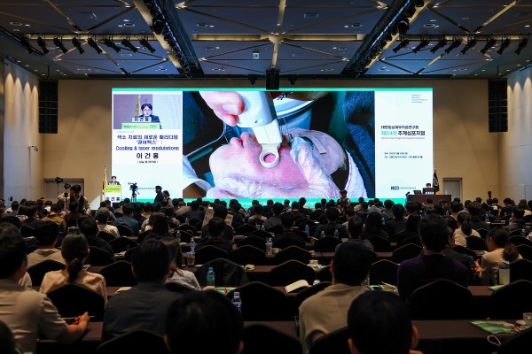 d2eaf7d3087b9861b1ab2abfc58a5b7b_1759449