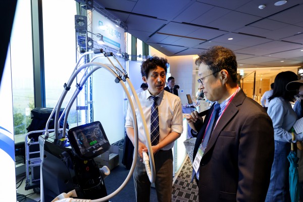 d2eaf7d3087b9861b1ab2abfc58a5b7b_1759449